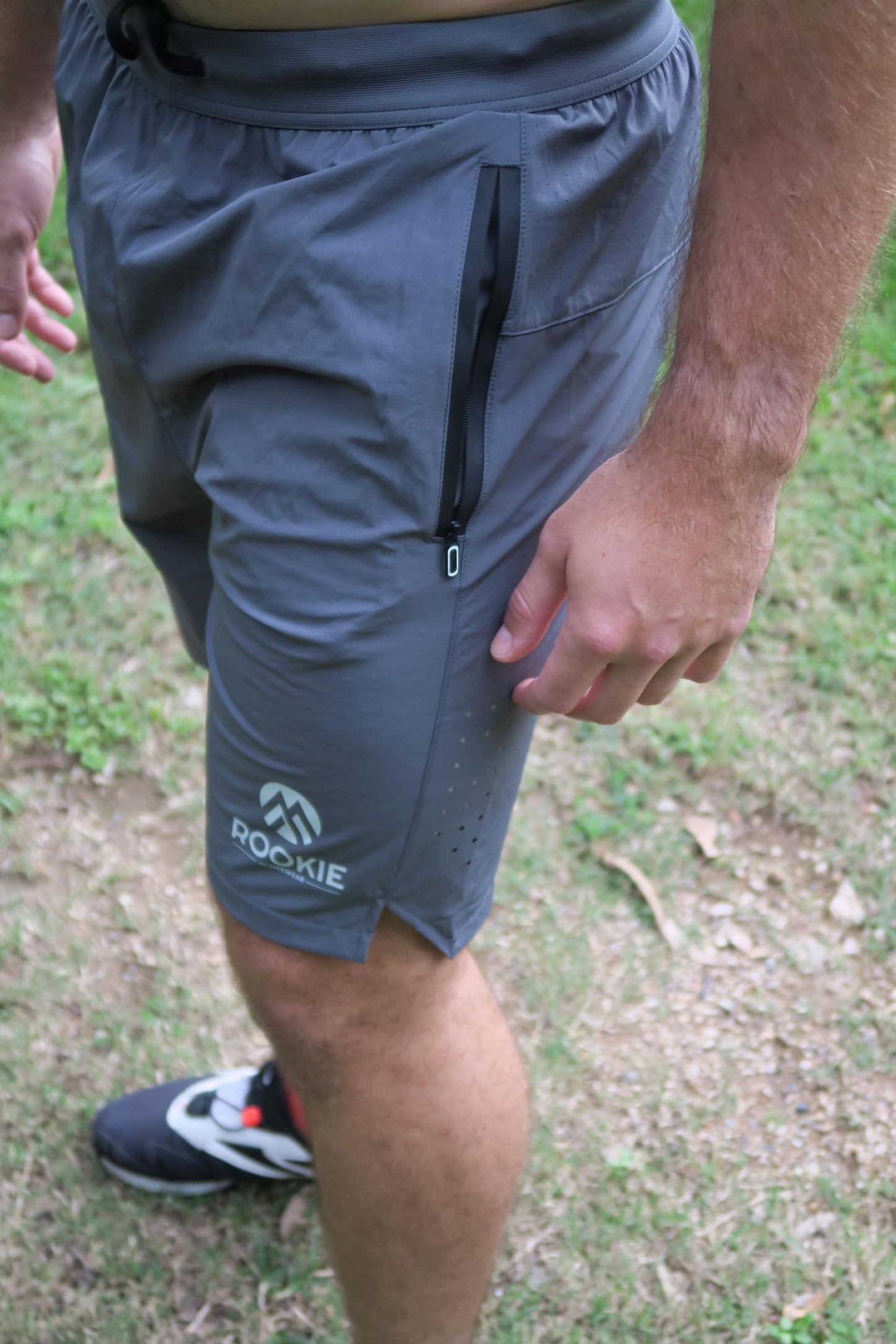 Men's 7 inch Training Shorts - Grey